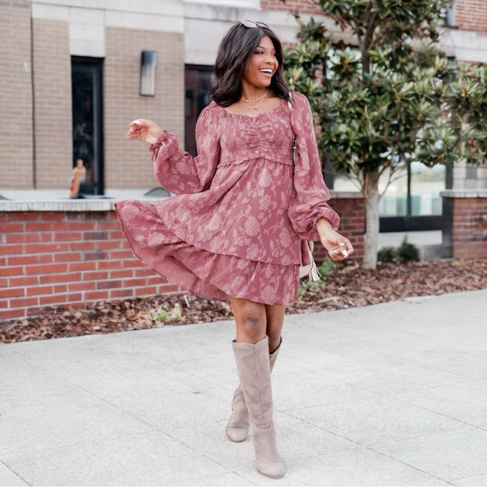 Pink Lily | Textured Floral Long Sleeve Cinched Bust Smocked Mini Tiered Dress L